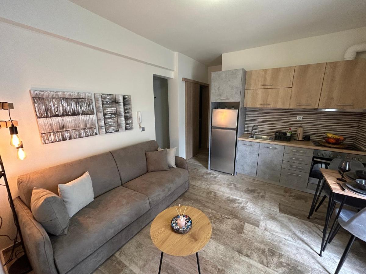 Centro Alexandroupolis Apartment Bagian luar foto