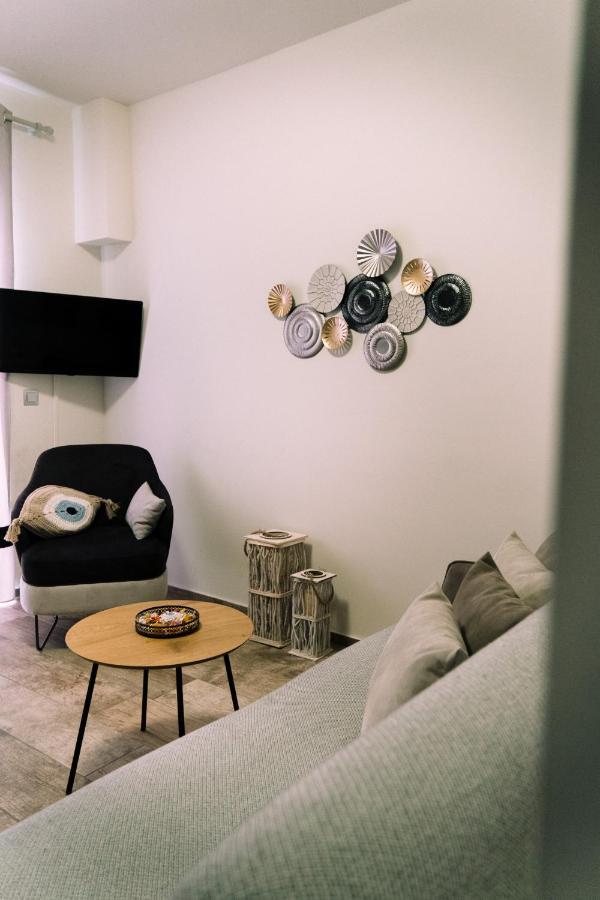 Centro Alexandroupolis Apartment Bagian luar foto